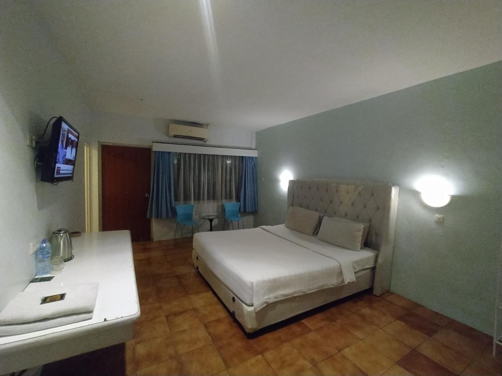 Oyo 94362 Kebayoran Hotel 2*